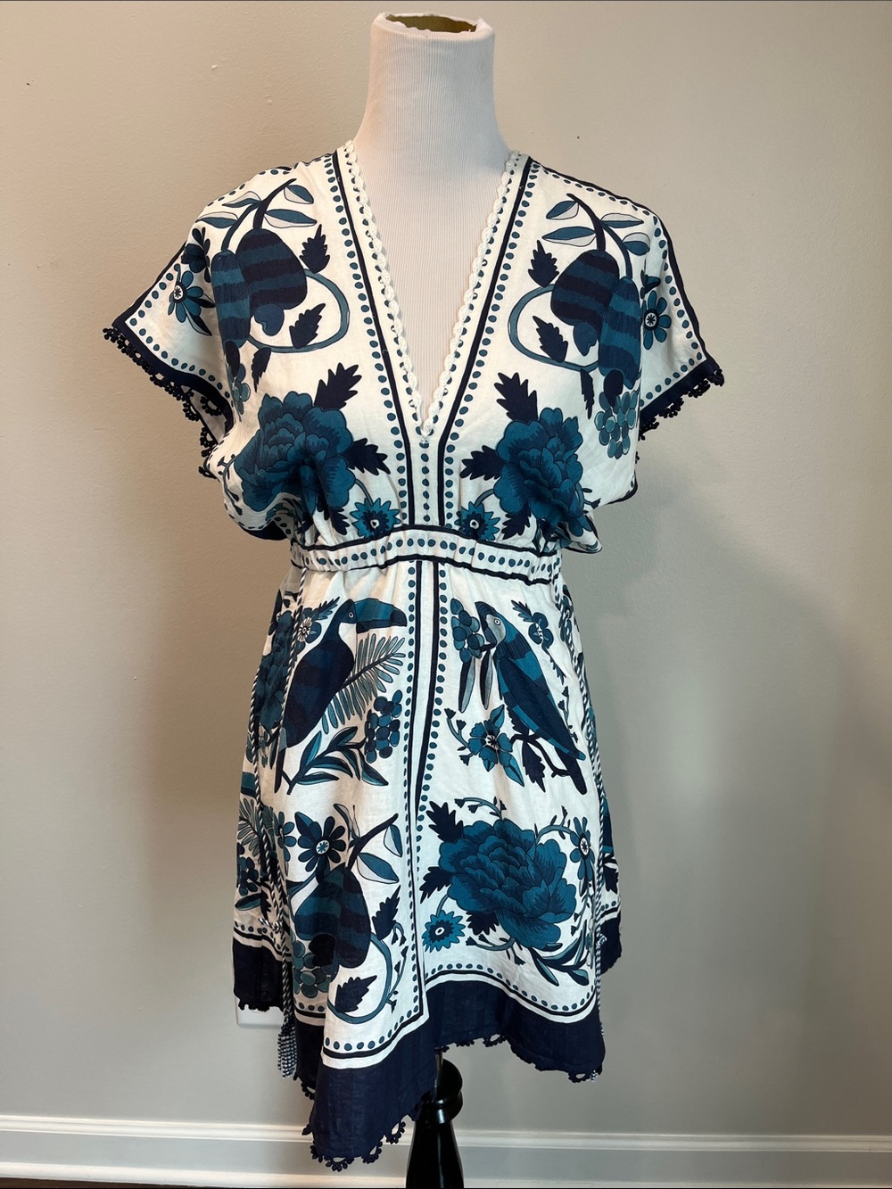 FARM Rio Blue Floral V-Neck Short Dress Retail $220